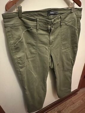 Torrid Olive Green Women's Cropped Jeans